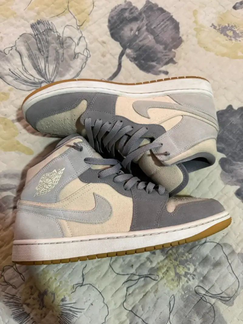 Zapatillas Air Jordan 1 mid coconut milk - 2
