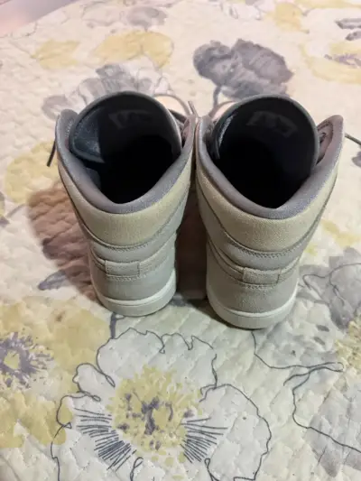 Zapatillas Air Jordan 1 mid coconut milk - miniatura 4