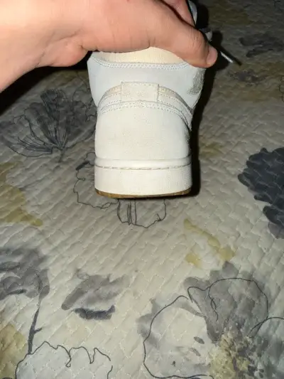 Zapatillas Air Jordan 1 mid coconut milk - miniatura 5