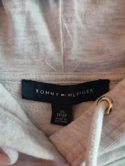 Vestido sudadera Tommy Hilfiger gris con capucha - miniatura 2