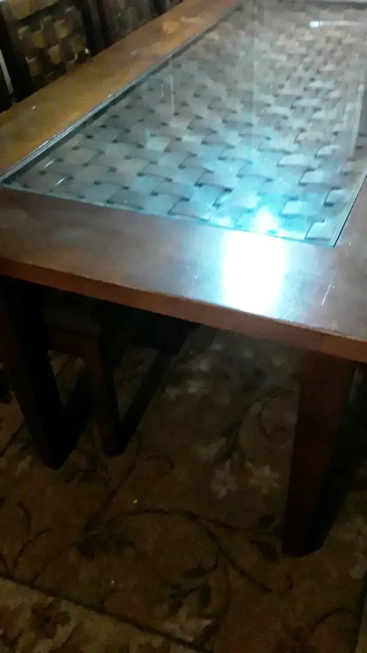 Mesa de comedor de madera solida 1.80m con vidrio - 3