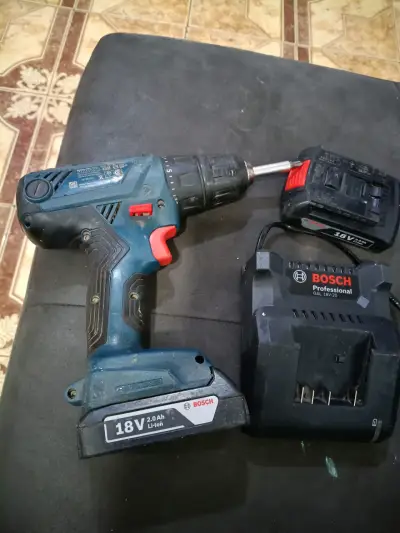 Taladro Inalámbrico Bosch 18V con Batería y Cargador - miniatura 3