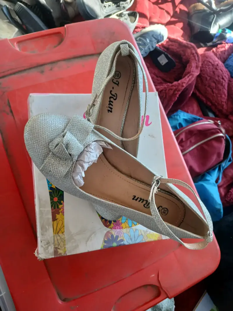 Zapatos de tacón plateados Talla 38 - 2