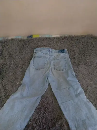 Jeans de mezclilla azul claro estilo wide leg - miniatura 2