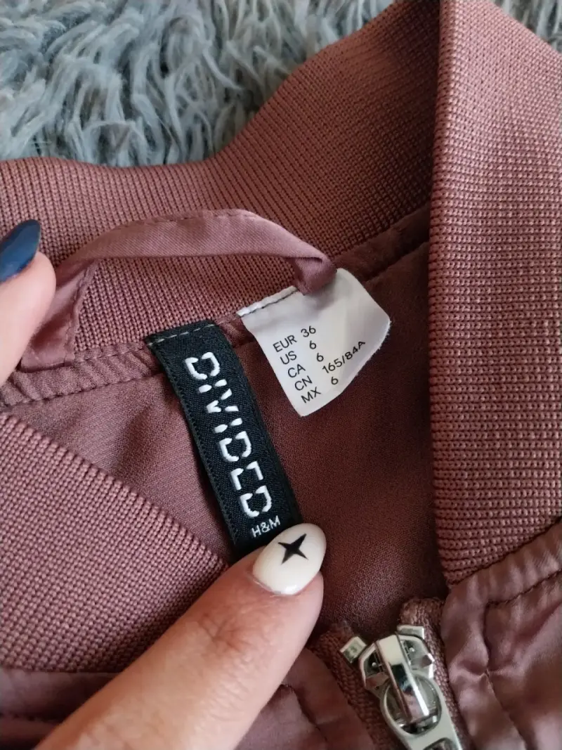 Chaqueta bomber satinada rosa H&M Divided - 2