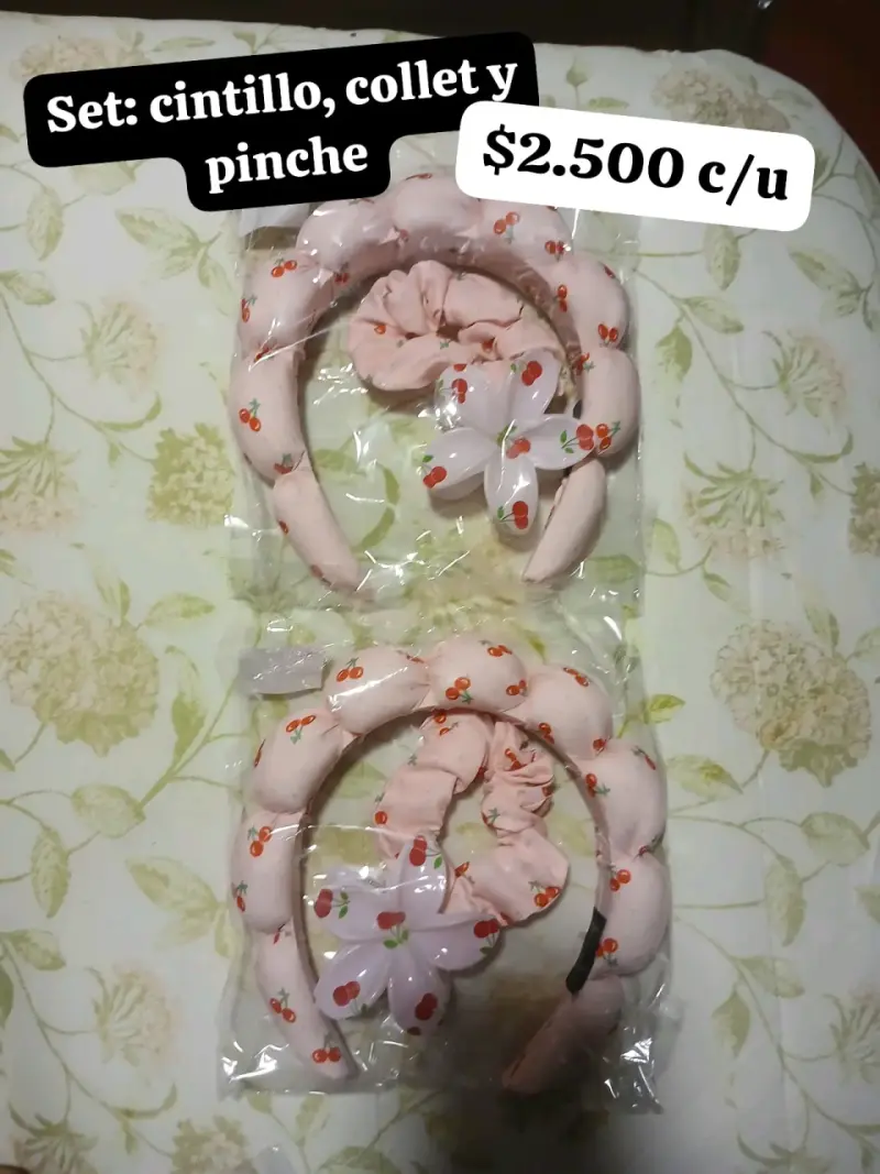 Set de cintillo, collet y pinche con diseño