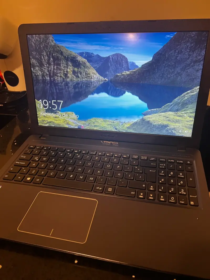 Laptop ASUS Intel Core i3 12GB RAM - 2