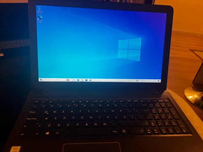 Laptop ASUS Intel Core i3 12GB RAM - 5