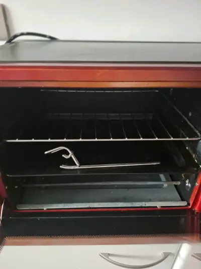 Horno eléctrico Thomas rojo con controles manuales - miniatura 4