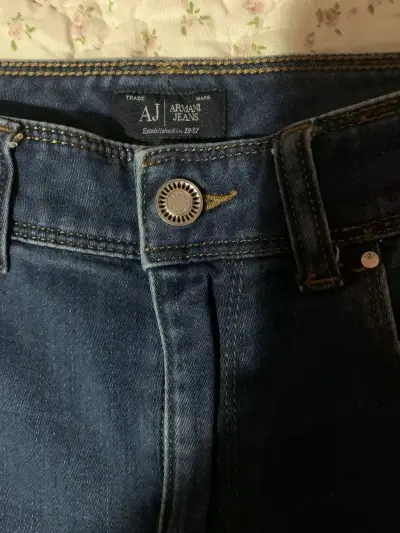 Jeans de mezclilla Armani para mujer - miniatura 3