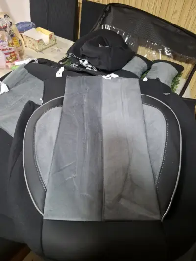 Funda de asiento para auto gris y negra - miniatura 2