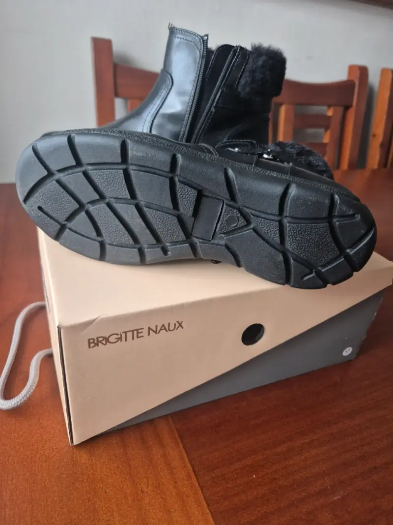 Botines de cuero negro Brigitte Naux con forro de piel - 3