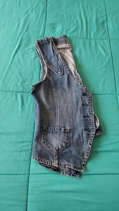 Chaleco de mezclilla sin mangas para mujer - miniatura 5