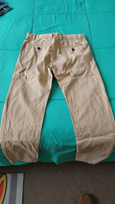 Pantalones beige casuales para niño talla 8 - miniatura 2