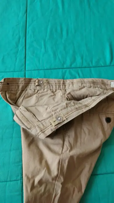 Pantalones beige casuales para niño talla 8 - miniatura 5