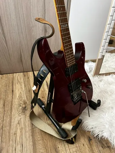 Guitarra eléctrica ESP LTD roja con puente Floyd Rose - miniatura 2