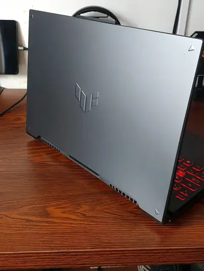 Notebook Gamer ASUS TUF Gaming A16 Ryzen 7 - miniatura 4