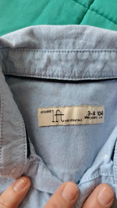 Camisa de niño azul claro talla 3-4 años - miniatura 4
