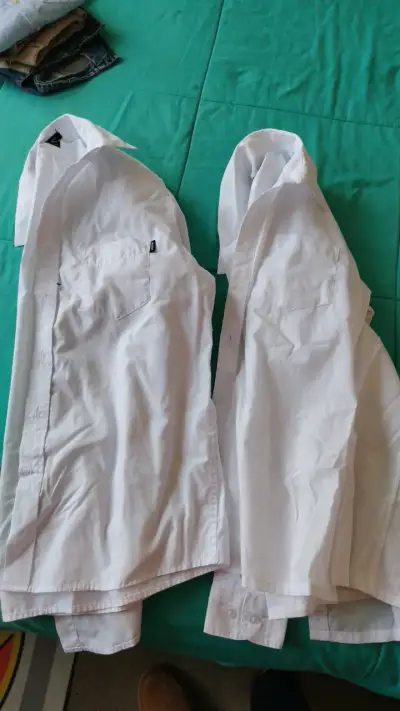 Camisas blancas para niños Maui y Hemis - miniatura 4