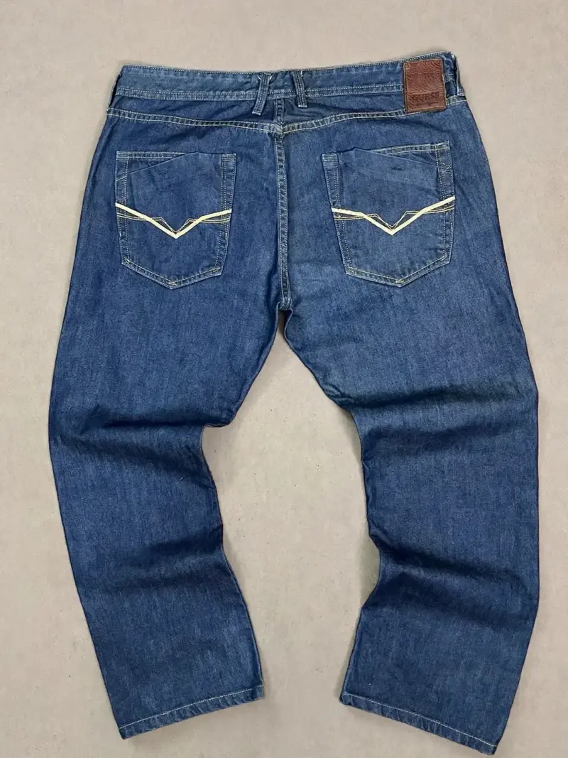 Jeans de mezclilla azul Guess para hombre - 2