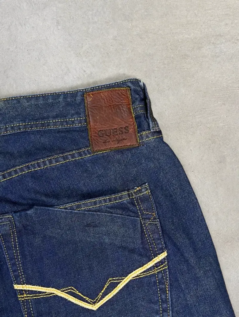 Jeans de mezclilla azul Guess para hombre - 4