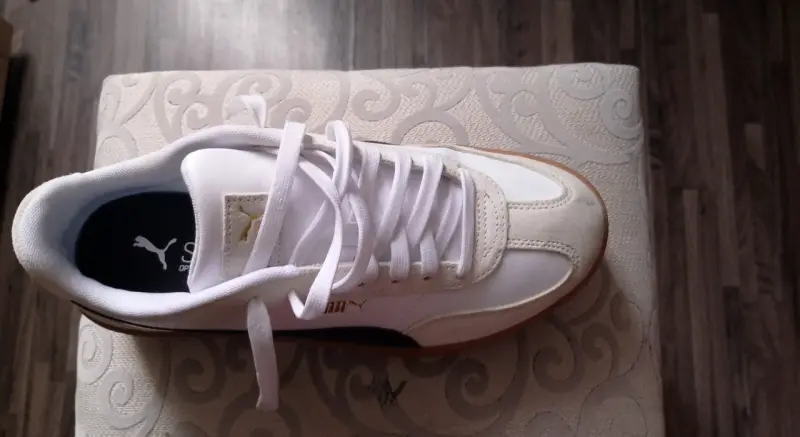 Zapatillas Puma blancas con suela marrón, platafo - 2
