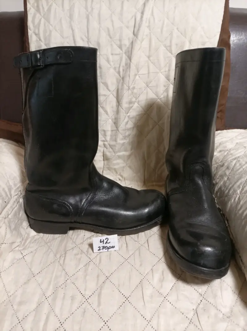 Botas de cuero negras talla 42