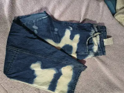 Jeans Zara con diseño tie-dye azul - miniatura 1