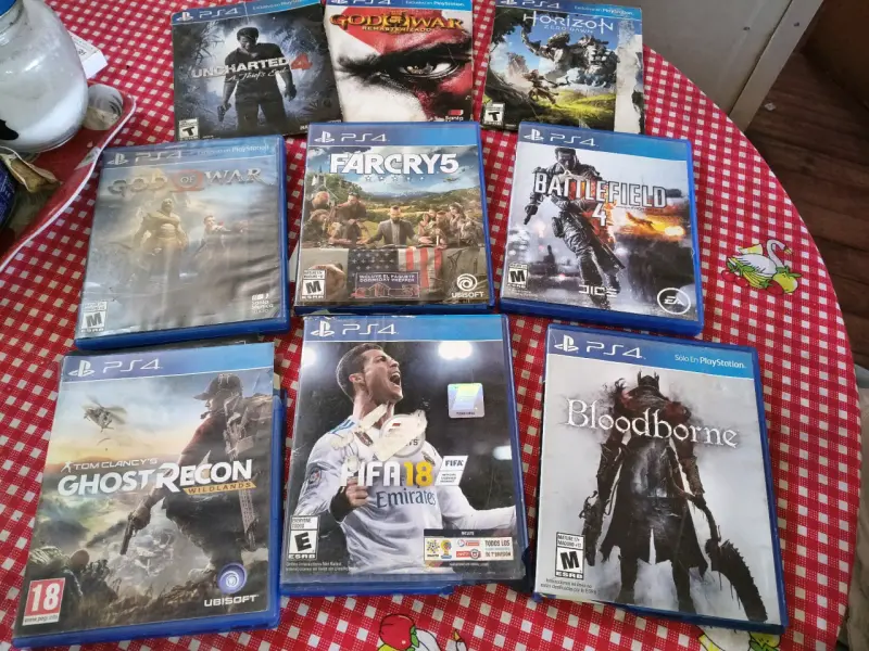 Lote de 9 juegos para PS4 en buen estado - 2