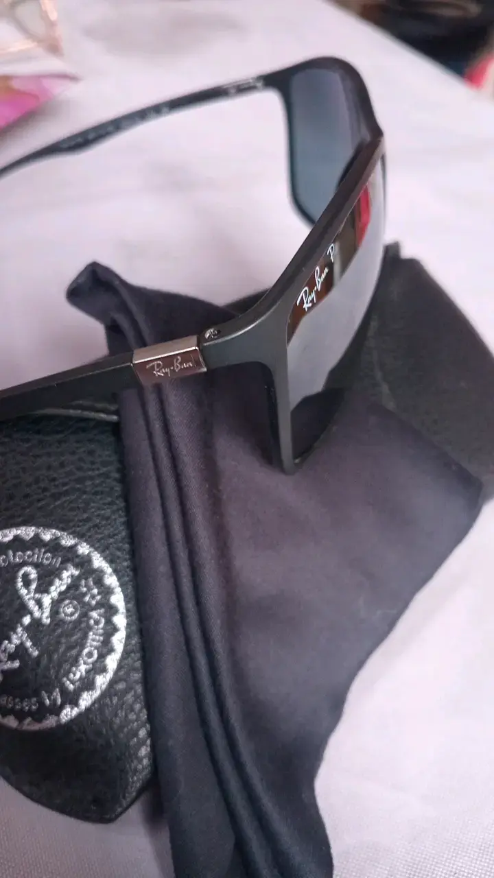 Gafas de Sol Ray-Ban Polarizadas Negras - 3