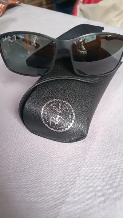 Gafas de Sol Ray-Ban Polarizadas Negras - miniatura 4