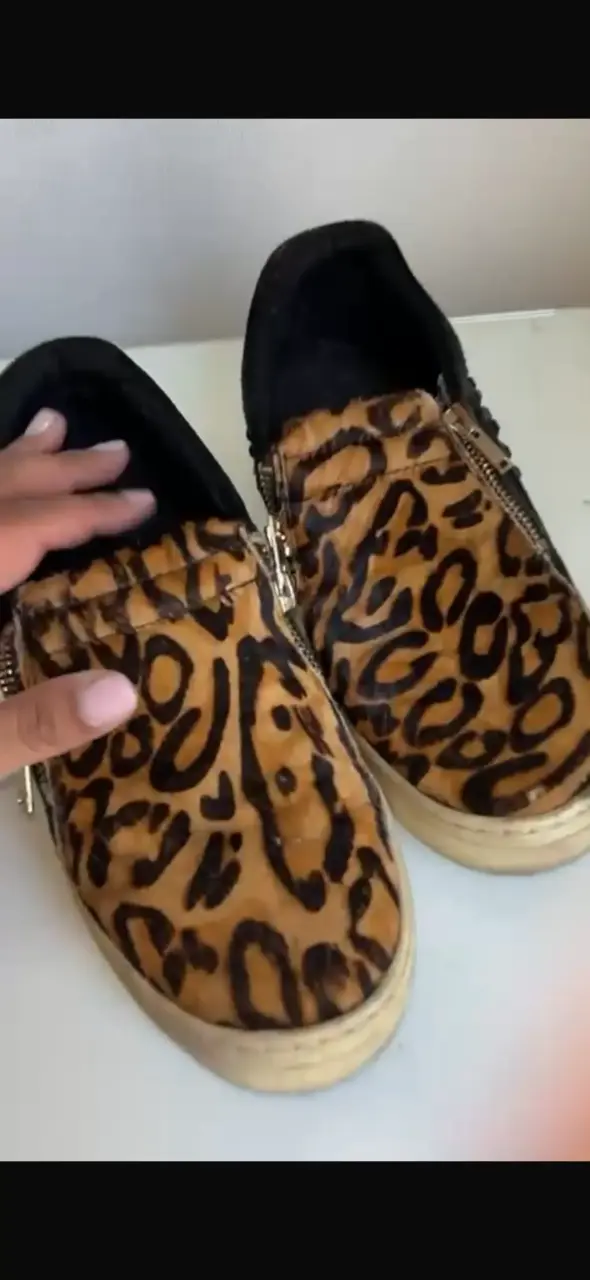 Zapatillas slip-on con estampado animal print