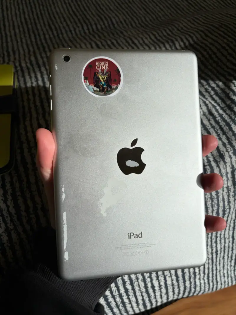 iPad Mini 16GB WiFi en buen estado - 2