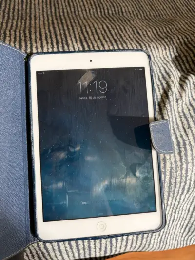 iPad Mini 16GB WiFi en buen estado - miniatura 4
