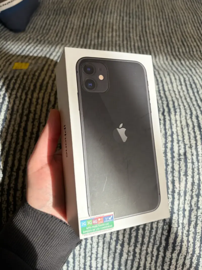 iPhone 11 64GB Negro en Buen Estado - 3