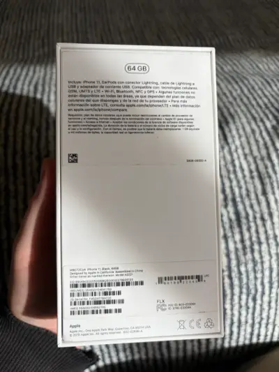 iPhone 11 64GB Negro en Buen Estado - miniatura 4