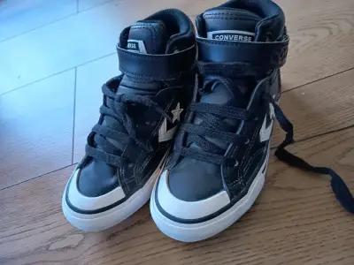 Zapatillas negras Converse para niños - miniatura 1
