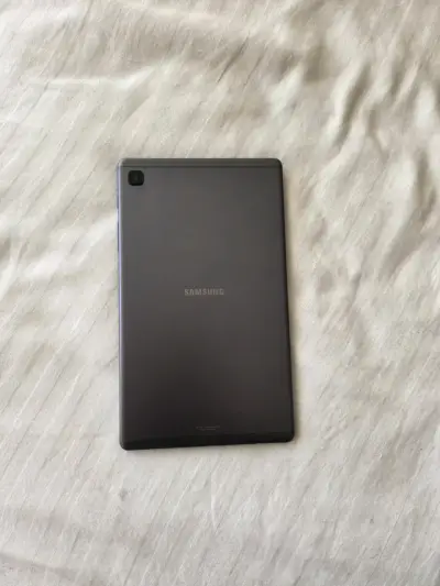 Tablet Samsung Galaxy Tab A7 Lite con funda - miniatura 4