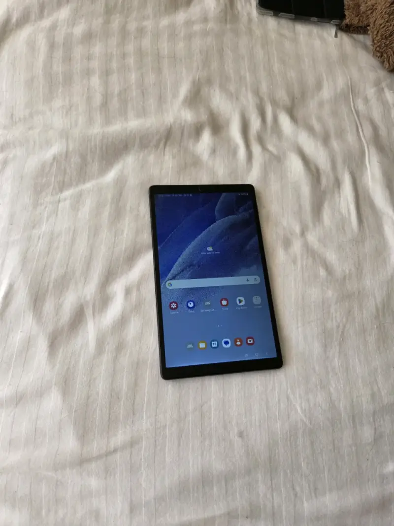 Tablet Samsung Galaxy Tab A7 Lite con funda - 5