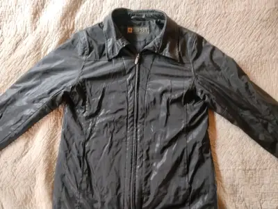 Chaqueta Negra Esprit Sportwear - miniatura 1