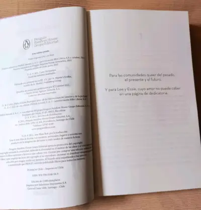 Libro de romance LGTB  'Una Última Parada' - miniatura 2
