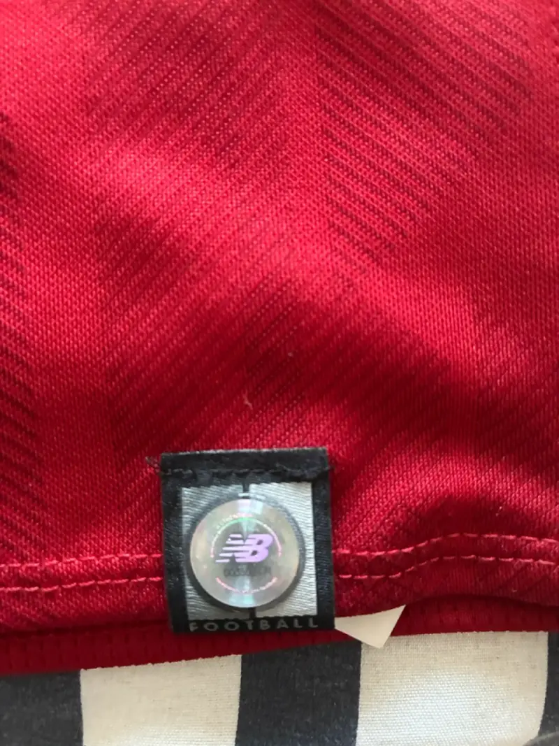 Camiseta Liverpool FC NB, Roja, original. - 5