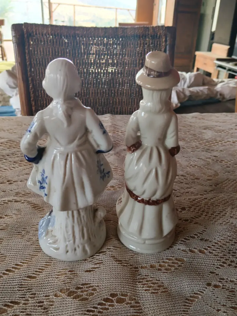 Figuras de porcelana pareja vintage - 2