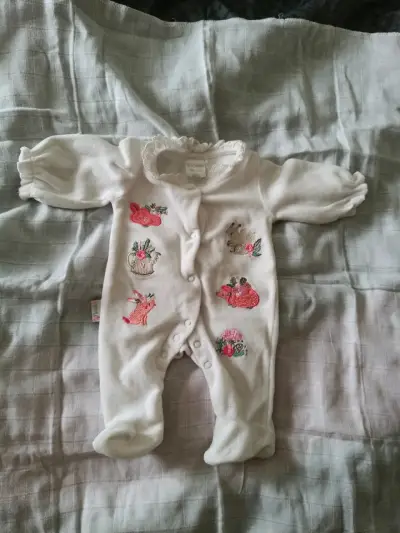 Enterito de bebé blanco con bordados Ficcus - miniatura 2