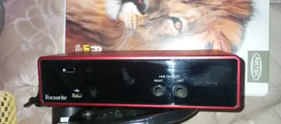 Interfaz de Audio Focusrite Scarlett 2i2 USB - miniatura 1