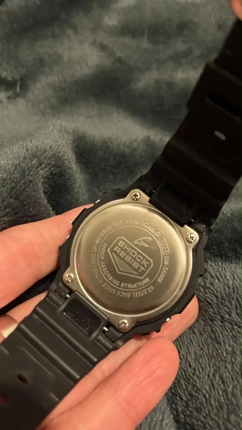 Reloj Casio G-Shock resistente al agua - 2