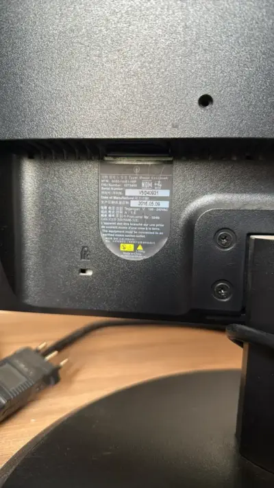 Monitor Lenovo ThinkVision 23 pulgadas Full HD - miniatura 2
