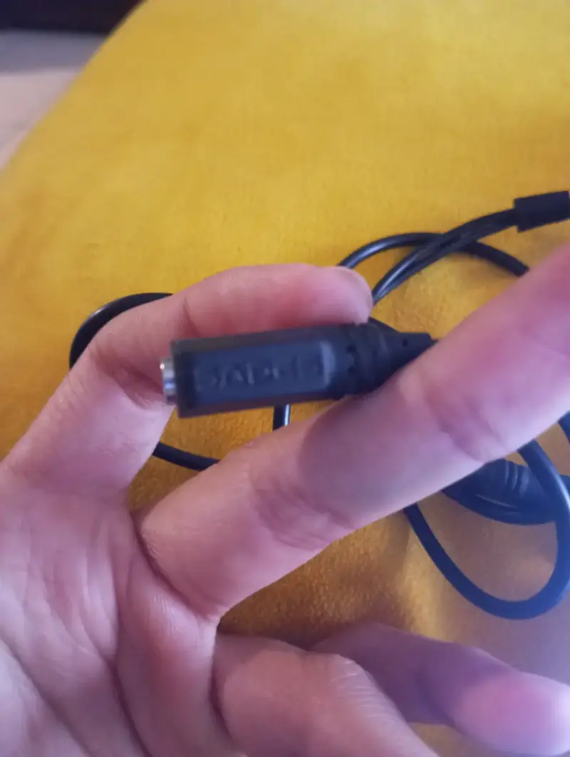 Cable Adaptador Splitter Audio / Micrófono 3.5mm S - 2