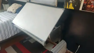 Mesa de Dibujo Inclinable - miniatura 1