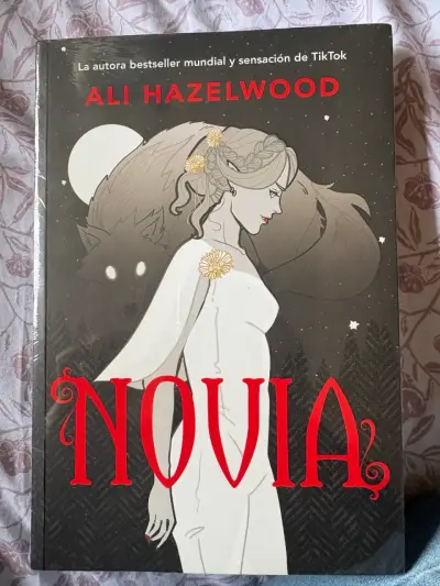 Libro 'Novia' de Ali Hazelwood - Romance Fantástico - miniatura 1